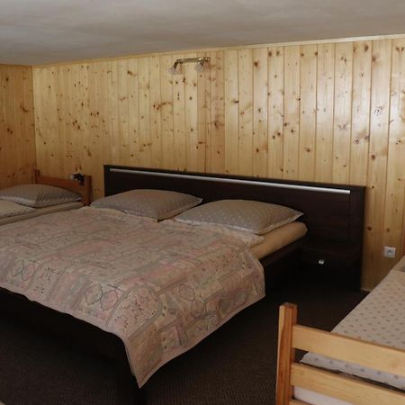 Hostinec Stará Krčma Stratená Esterno foto